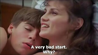 Lubricious phim sexx khong che hay gà con cởi cô ấy đồ lót và khoe ra cô ấy ngọt ngào khe