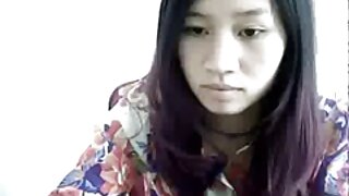 Quyến kanako iioka khong che rũ nga cô bé Sofy Torr được cô ấy hậu môn fucked trên một thanh phân