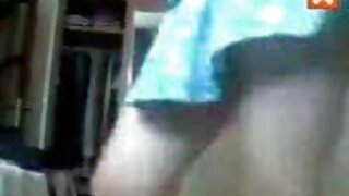 Đối tượng hấp dẫn tuổi teen ngực nhỏ cưỡi con cặc to lớn trên đầu phim sex khong che vung trom trước khi cho anh ta một cái đầu.